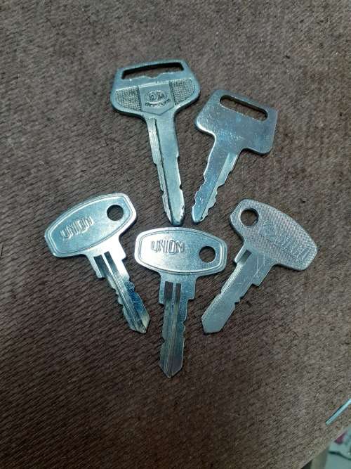 Old Keys - Lot of 5