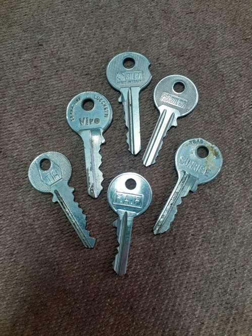 Old Keys - Lot of 6