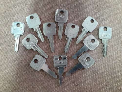 Old Keys - Lot of 12