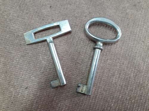 Old Keys - Lot of 2