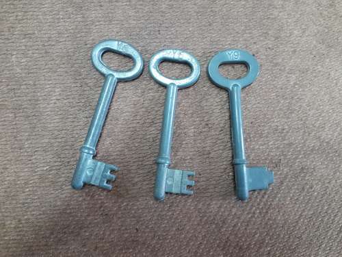 Old Keys - Each