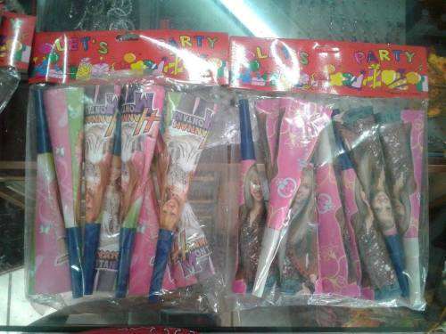 Hannah Montana Whistle Trumpets Pack of 8