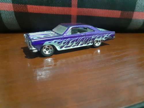 Hot Wheels `66 Ford Fairlane GT
