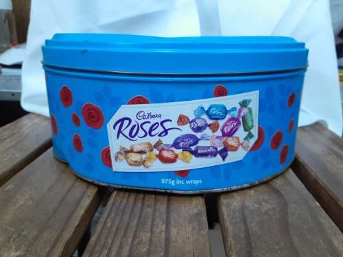 Collectible Tin - Cadbury Roses