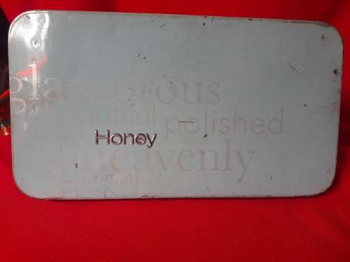 Collectible Tin - Honey Powder Blue