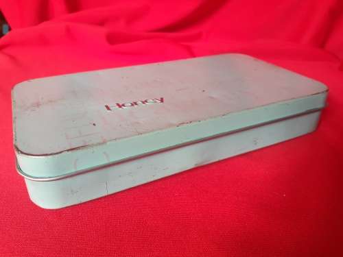 Collectible Tin - Honey Powder Blue