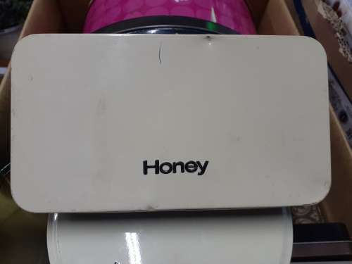 Collectible Tin - Honey Cream and Black