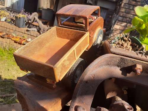 Hand carved Wooden Car - Unimog