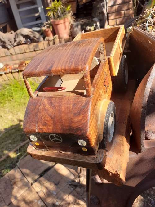 Hand carved Wooden Car - Unimog