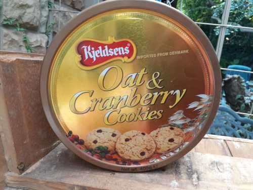 Collectible Tin - Kieldsens Oat and Cranberry Cookies