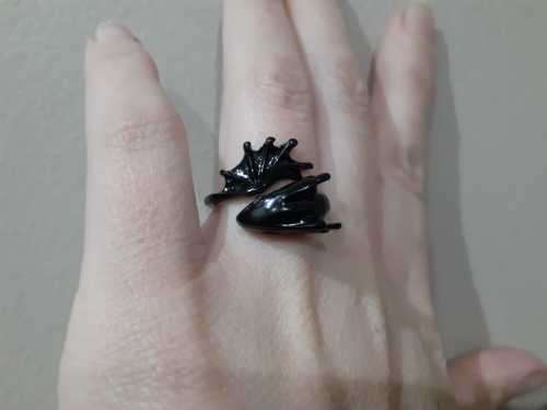 Adjustable Black Dragon Wrap Fashion Ring