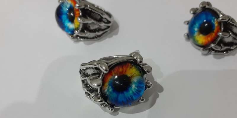 Silver Fashion Glow in Dark Eye Ring