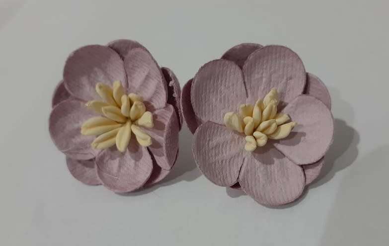 Flower Stud Earrings - Lilac Daisy
