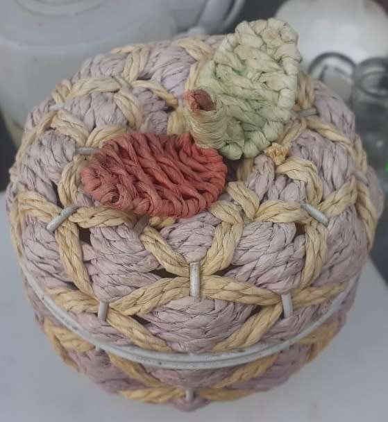 Wire-frame Woven Apple Basket Storage Container, Trinket Holder