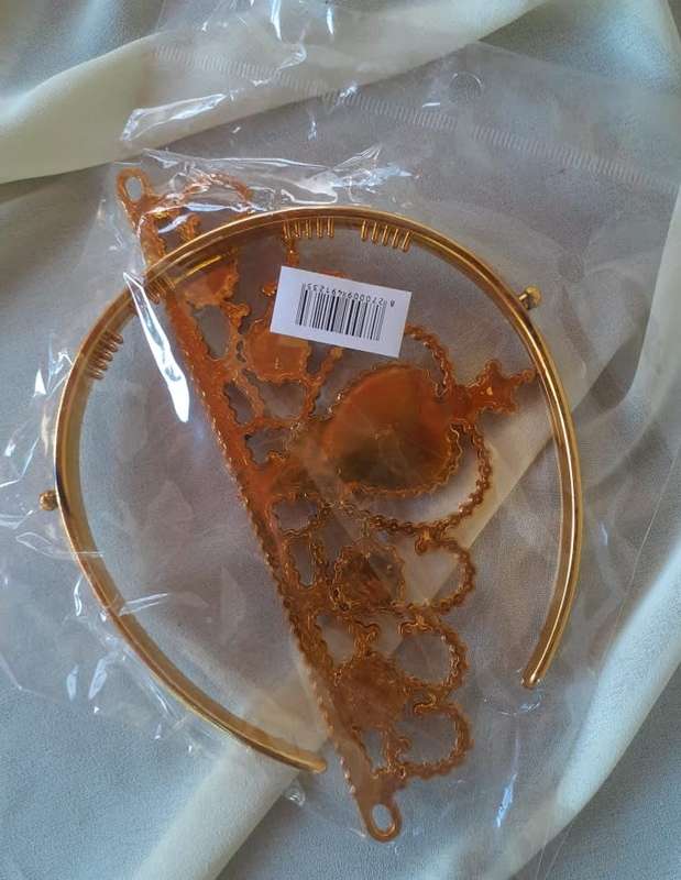 Golden Plastic Crown - Purple Rhinestones