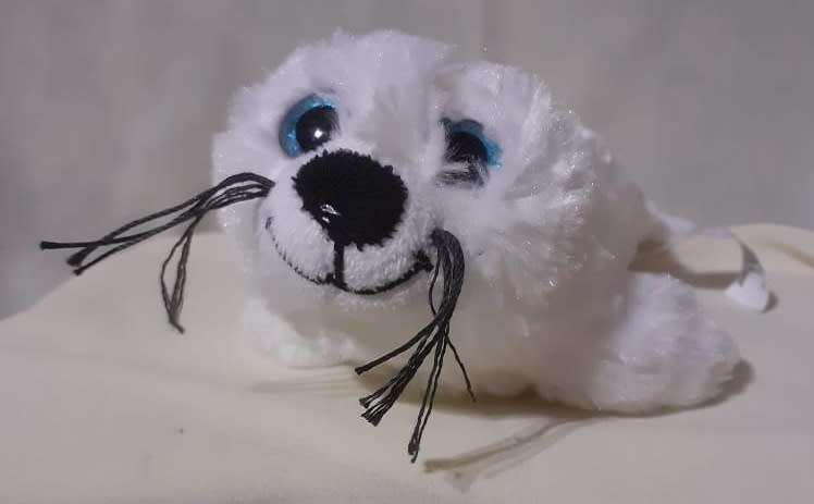 Plush White Seal - KG-Hamburg
