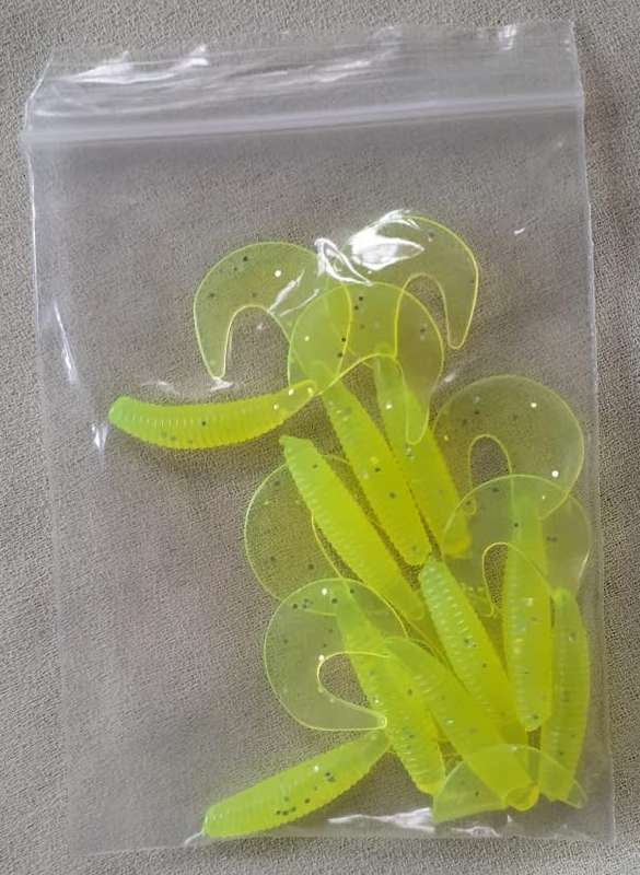 Soft Plastic Fishing Lures 10pc Neon Yellow