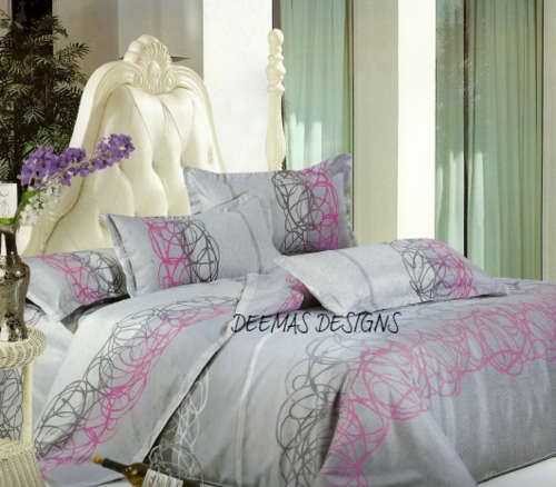 6 PIECE QUEEN SIZE COTTON FEEL DUVET COVER SET A MUST HAVE