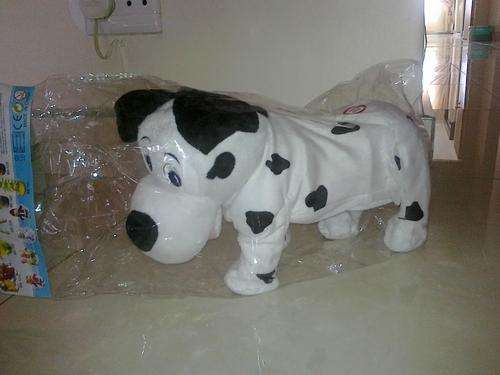 THE SINGING, DANCING DOG THAT WILL KEEP THE BABY ENTERTAINED!!!!!!!!!!!!