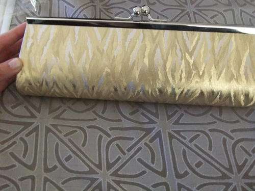 GOLD LADIES EVENING BAG!!!!!!! A MUST HAVE!!!