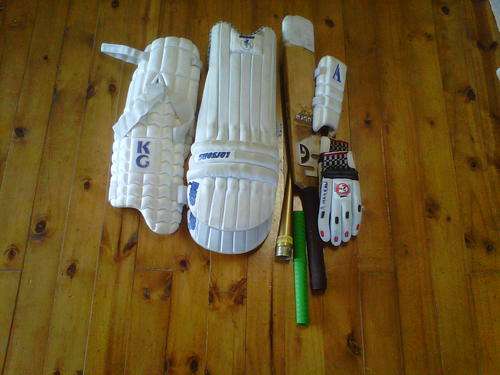 second hand cricket set