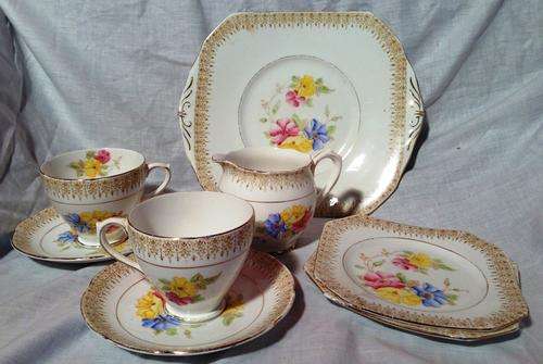 Royal Standard Bone China England 8 Piece