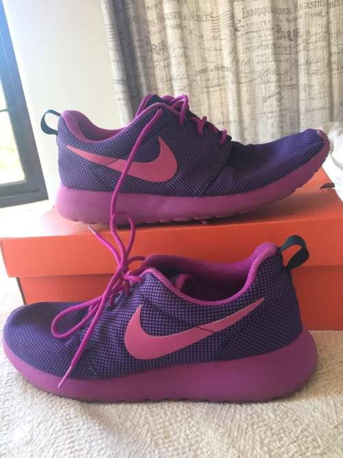 Nike Roche Purple
