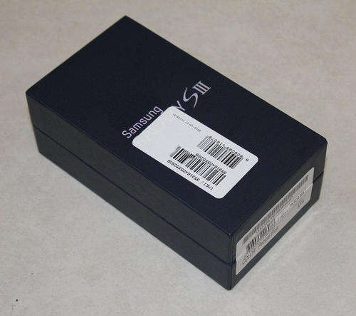 New Samsung Galaxy S3, Pebble Blue, 32Gb, Sealed in Box.