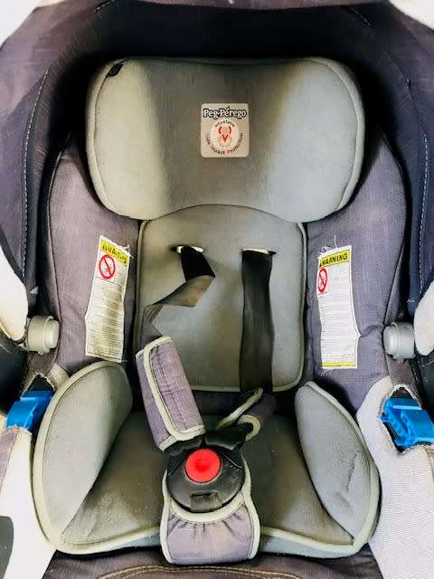 Peg Perego Primo Viaggio Tri-Fix car seat and base