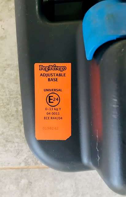 Peg Perego Primo Viaggio Tri-Fix car seat and base