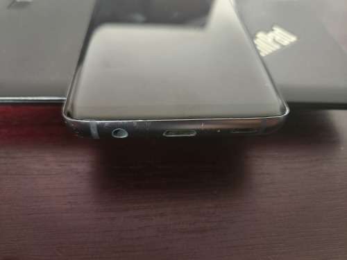 Samsung S9 64GB with expandable storage