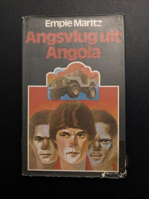 Angsvlug Uit Angola by Empie Maritz