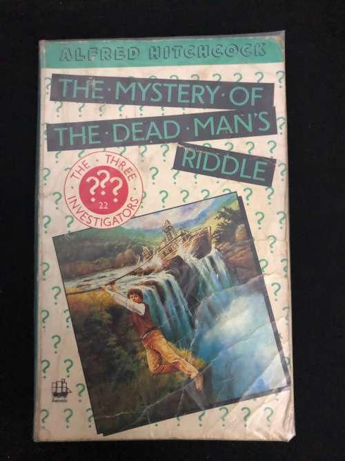 The Mystery of the Dead Man`s Riddle. Alfred Hitchcock.
