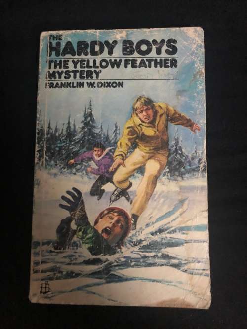 The Hardy Boys. The Yellow Feather Mystery. Franklin W. Dixon.