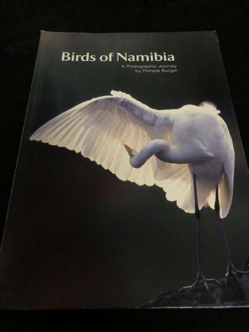 Birds of Namibia. Pompie Burger.