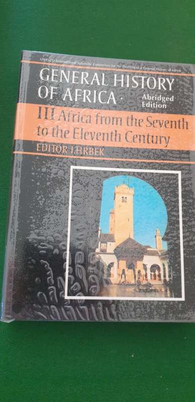 General History of Africa. 7 Volumes. Abridged Edition, various editors.
