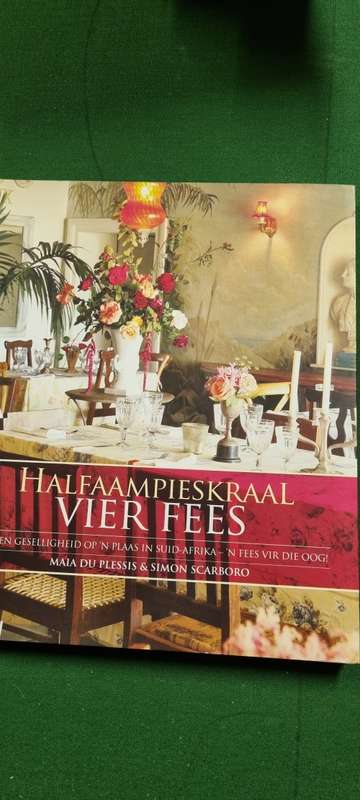 Halfaampieskraal vier fees. Maia Du Plessis, Simon Scarboro.