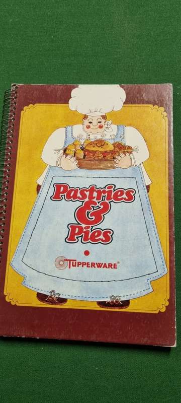 Pastries and Pies/ Prettige Sierpasteie..Tupperware