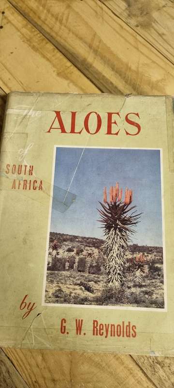 The Aloes of South Africa. G. W. Reynolds.