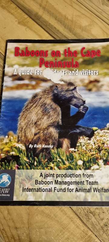 Baboons of the Cape Peninsula. Ruth Kansky.