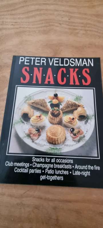 Snacks. Peter Veldsman. Snacks for all occasions.