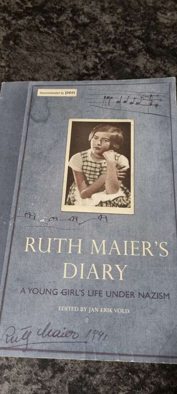 Ruth Maier`s Diary. A young girl`s life under nazism. Jan Erik Vold.