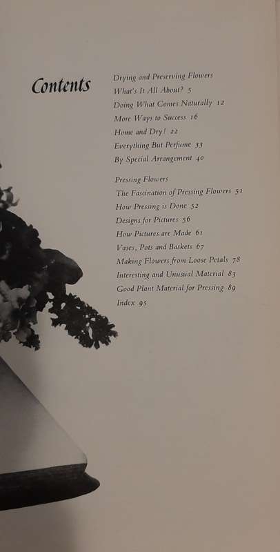 Dried and Pressed Flowers - Author: Jane Derbyshire and Renee Burgess