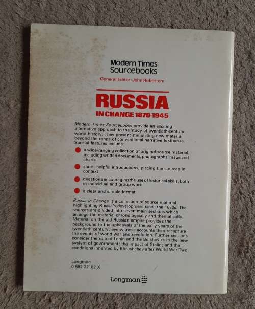 Russia in Change 1870-1945 - Author: John Robottom