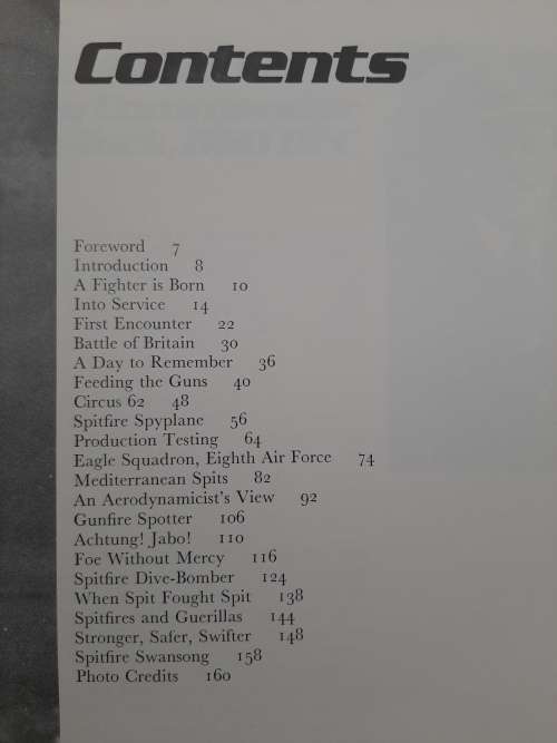 Spitfire at War - Alfred Price