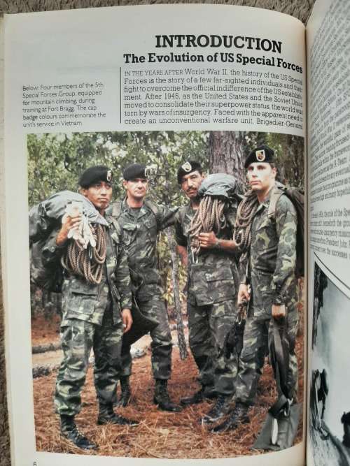 The Green Berets: U.S. Special Forces, Elite Forces - Editor: Ashley Brown