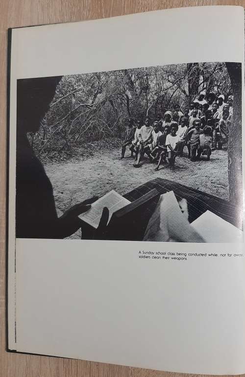 Savimbi`s Angola - Author: Cloete Breytenbach