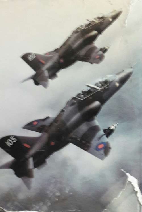 Everyone`s Book of Military Aircraft -Michael Taylor
