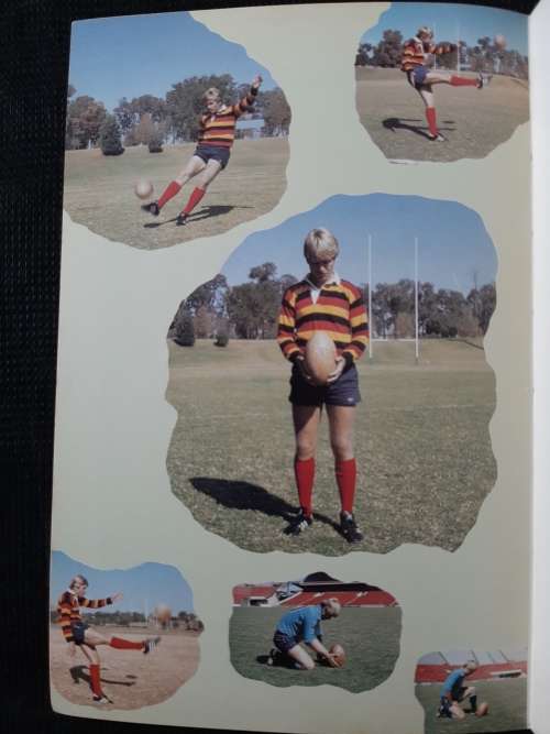 Skop Saam met Naas Botha - Author: Nelie Smith & Wally Rautenbach