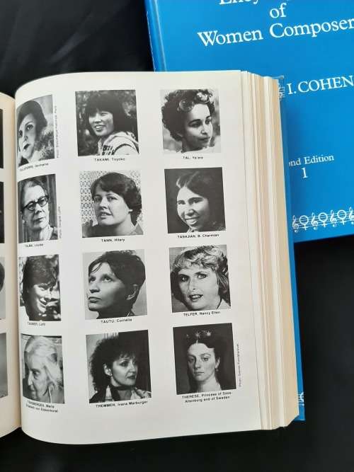 International Encyclopedia of Women Composers(2 Volumes) By Aaron I. Cohen